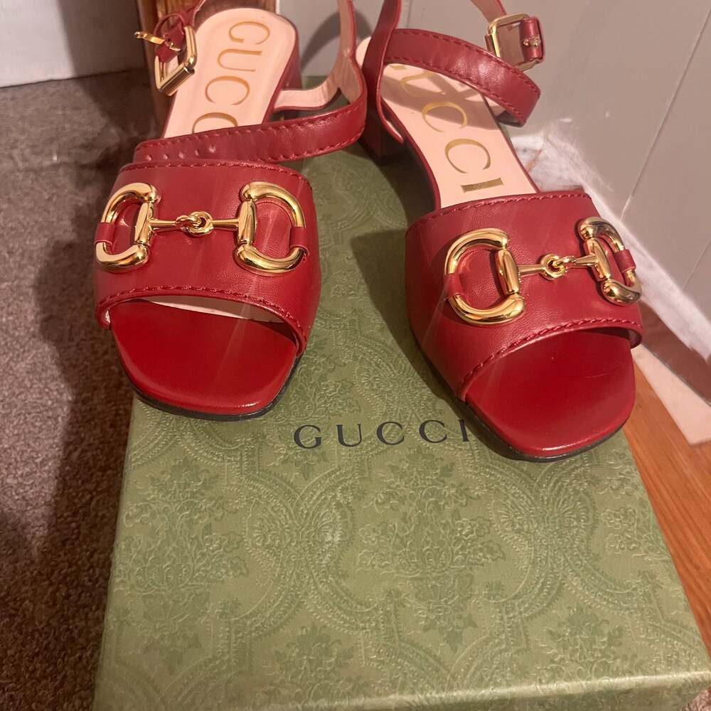 Gucci Lady Horsebit Ankle-Strap Leather Sandals in Rosso Ancora Red